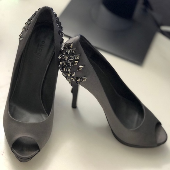 Gucci heels - Picture 1 of 3